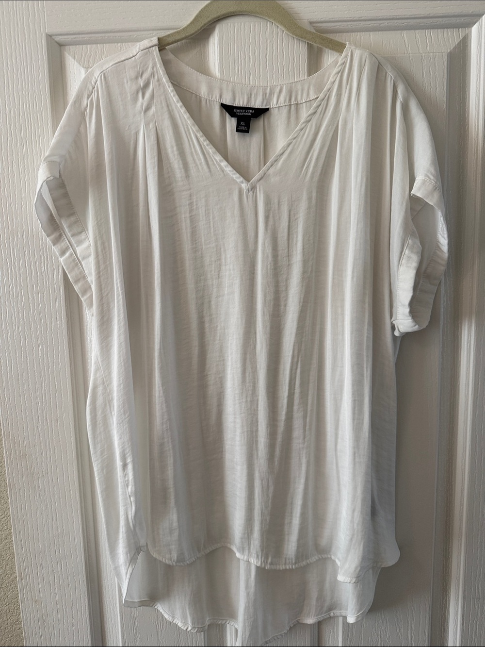 Vera Wang White V-Neck Layered Chiffon Tunic